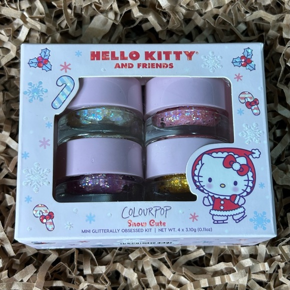 ColourPop × Hello Kitty And Friends
SNOW CUTE Mini Glitterally Obsessed Kit - Picture 2 of 9